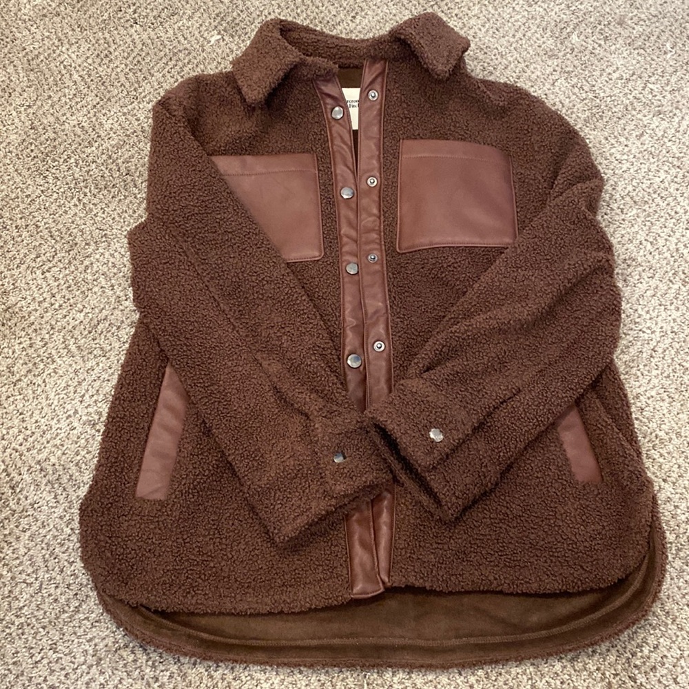 ABERCROMBIE & FITCH Brown Teddy Button Up Jacket, S